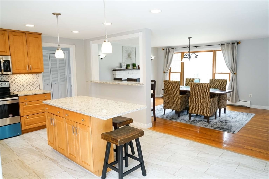 Property Photo: 6 Sunrise MA 01501