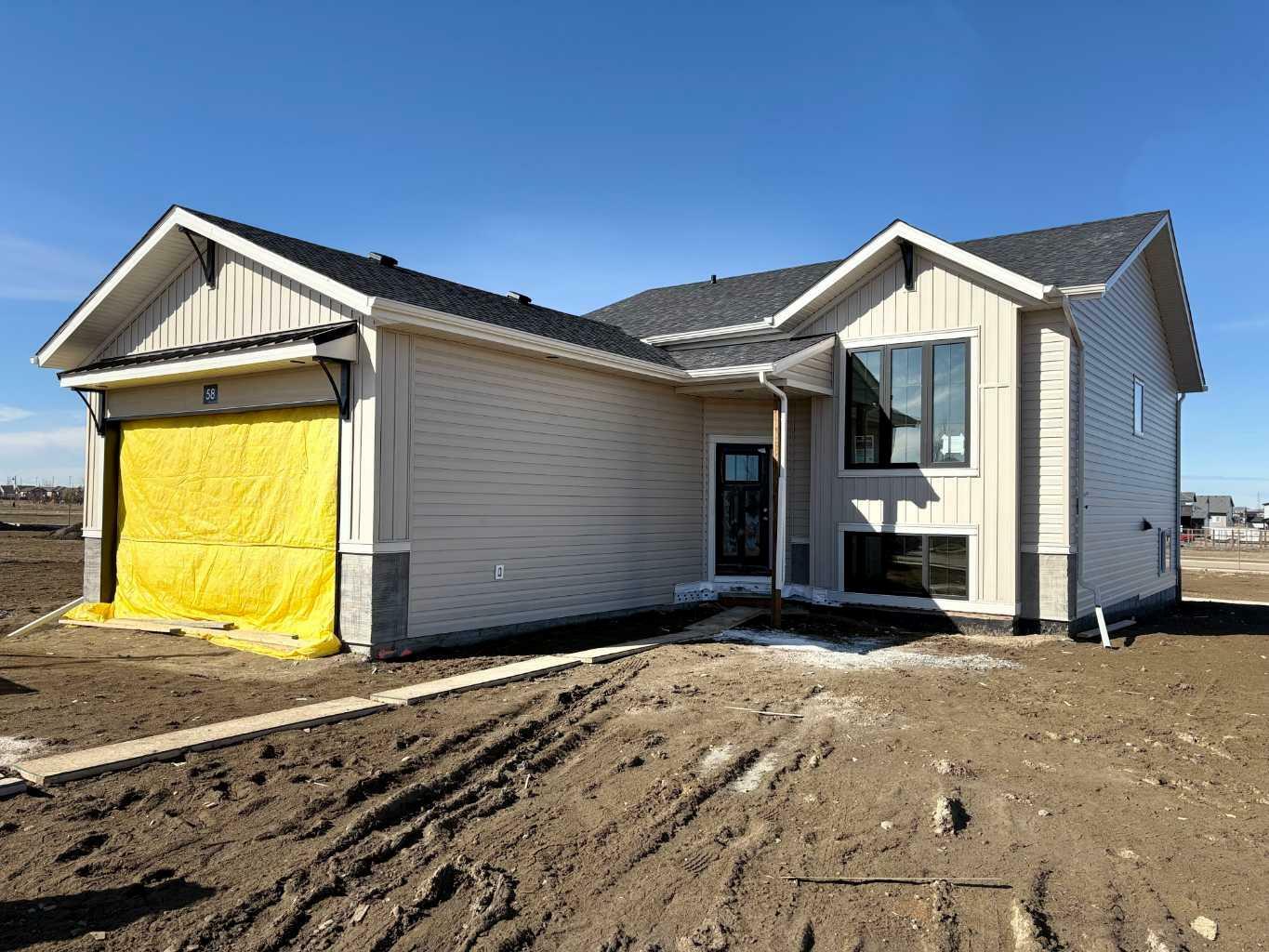 58 Tarzwell Avenue  Red Deer AB T4P 0Y9 photo