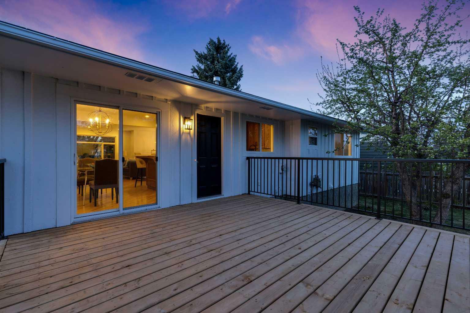 Property Photo: 11 Stimson Road SW AB T1V 1C7