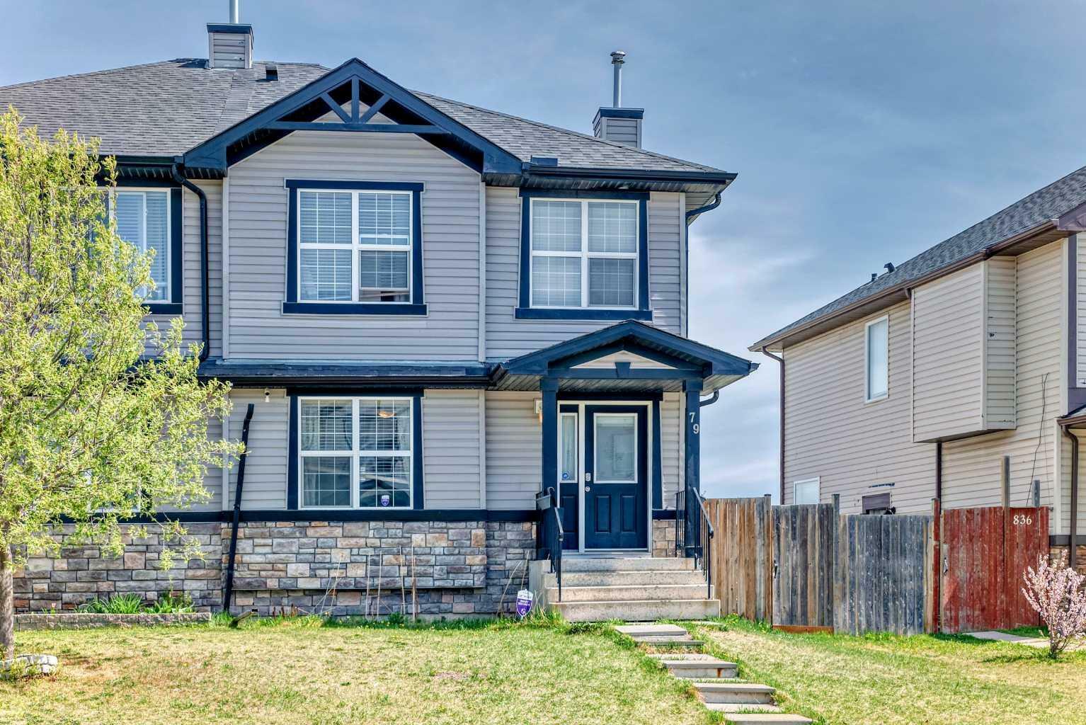 Property Photo:  79 Saddlebrook Common NE  AB T3J 0J6 