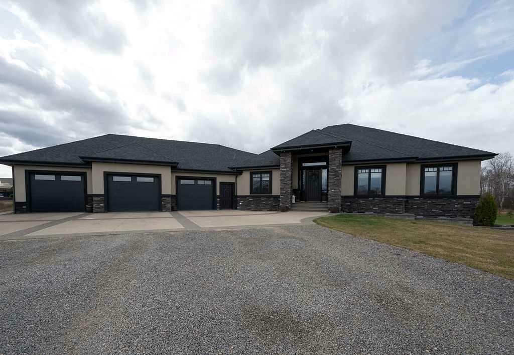 Property Photo: 4360 Gateway Drive AB T0A 0M0