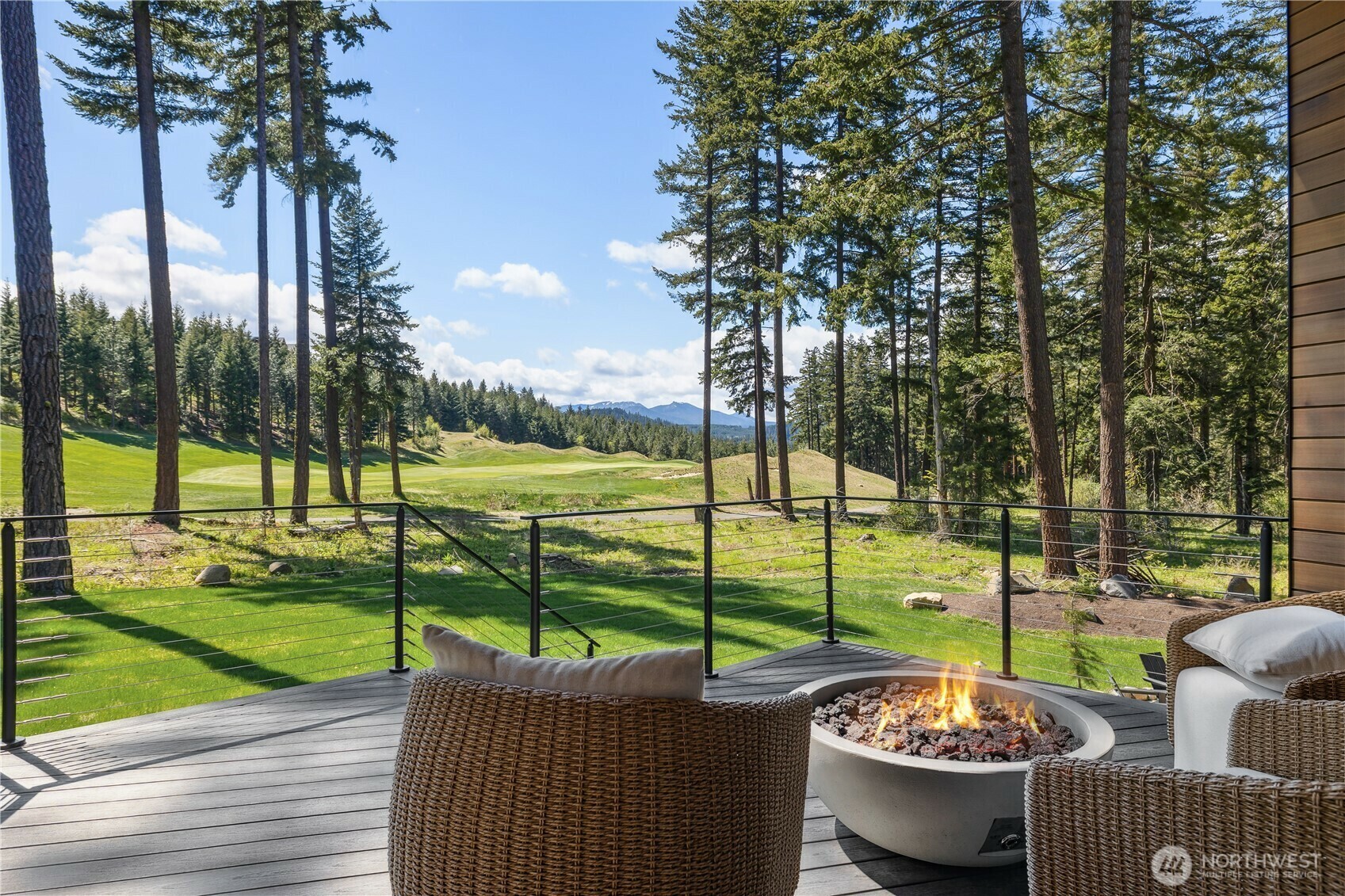 Property Photo: 160 Sanctuary Court WA 98922