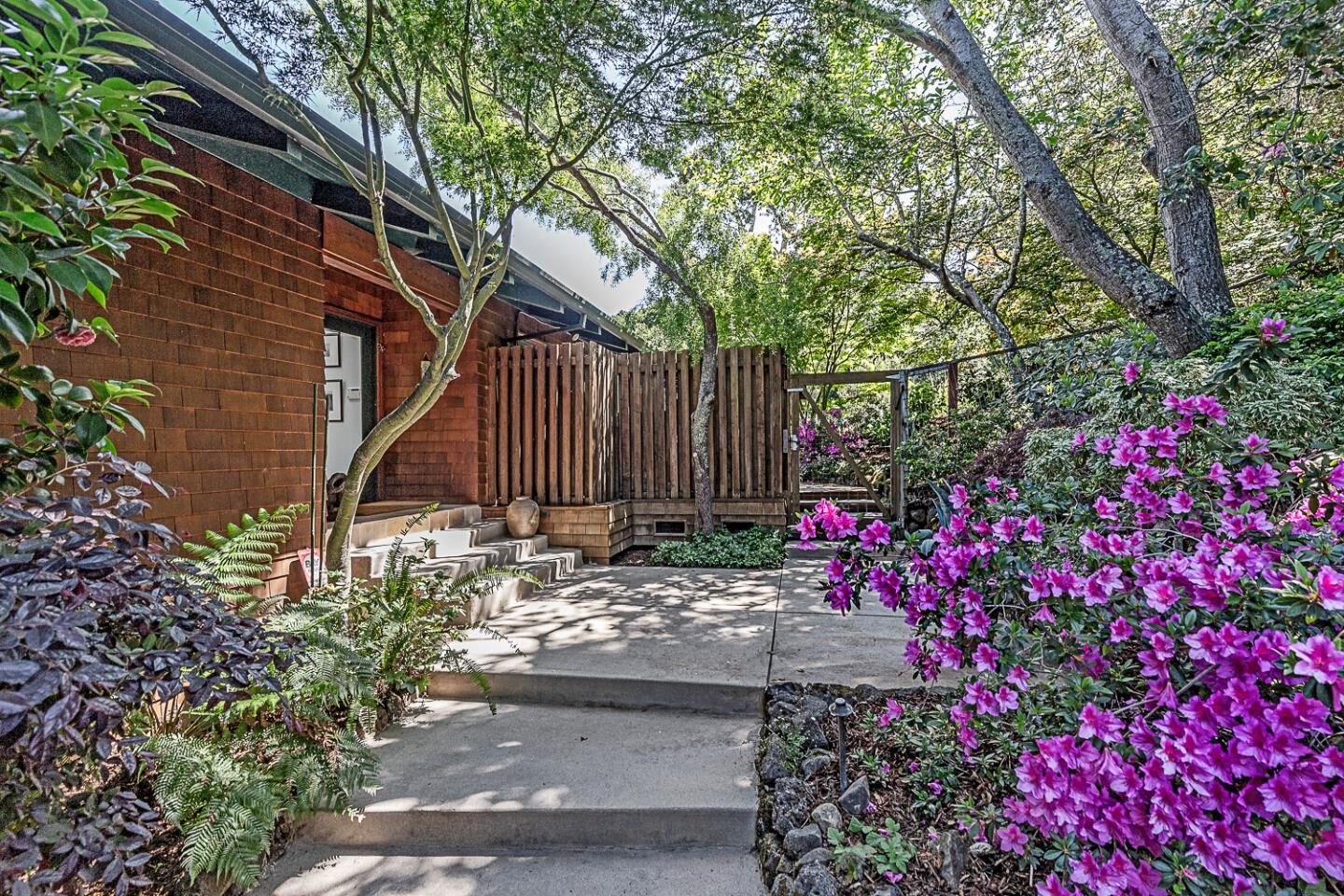 Property Photo:  300 Cervantes Road  CA 94028 