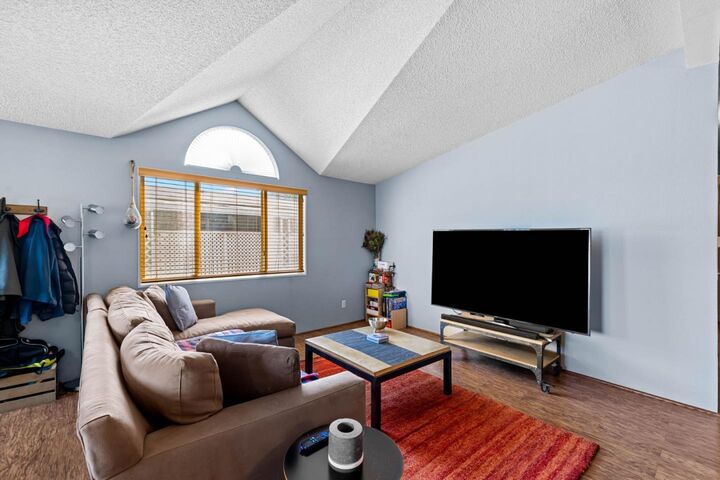 Property Photo:  20 Russell Road 8  CA 93906 