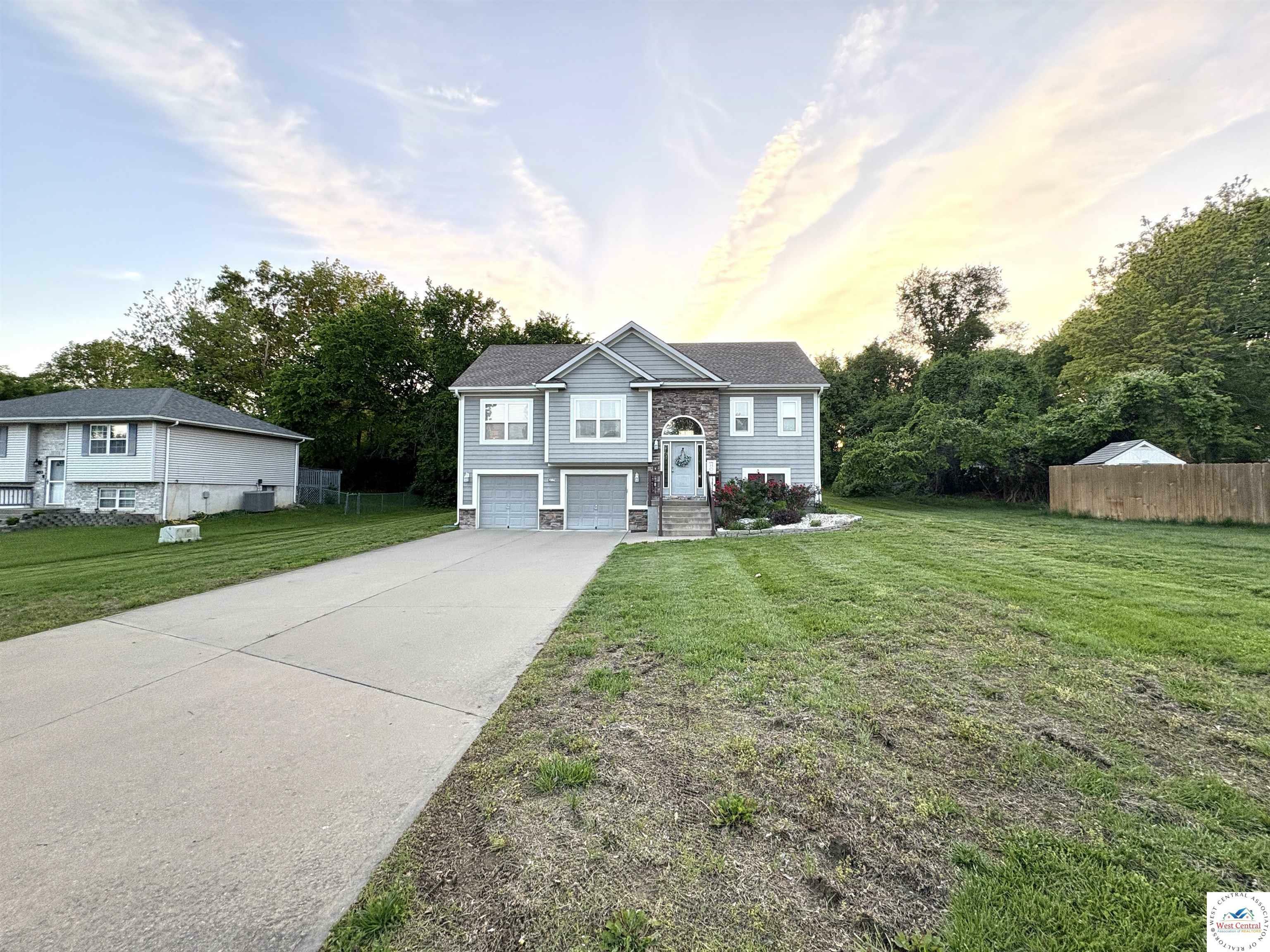 Property Photo: 405 A Swallow MO 64093
