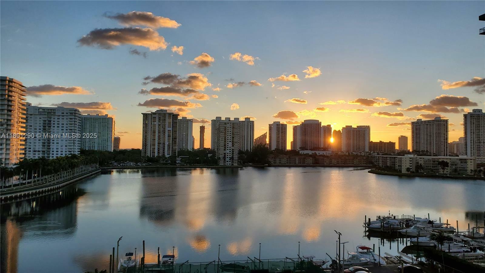 Property Photo: 2750 NE 183rd St 810 FL 33160
