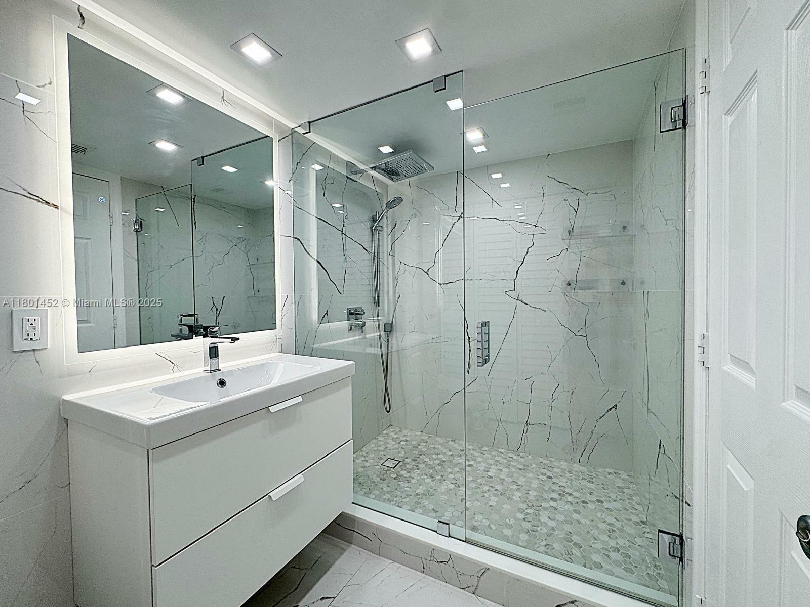 2961 NE 185th St 1617  Aventura FL 33180 photo