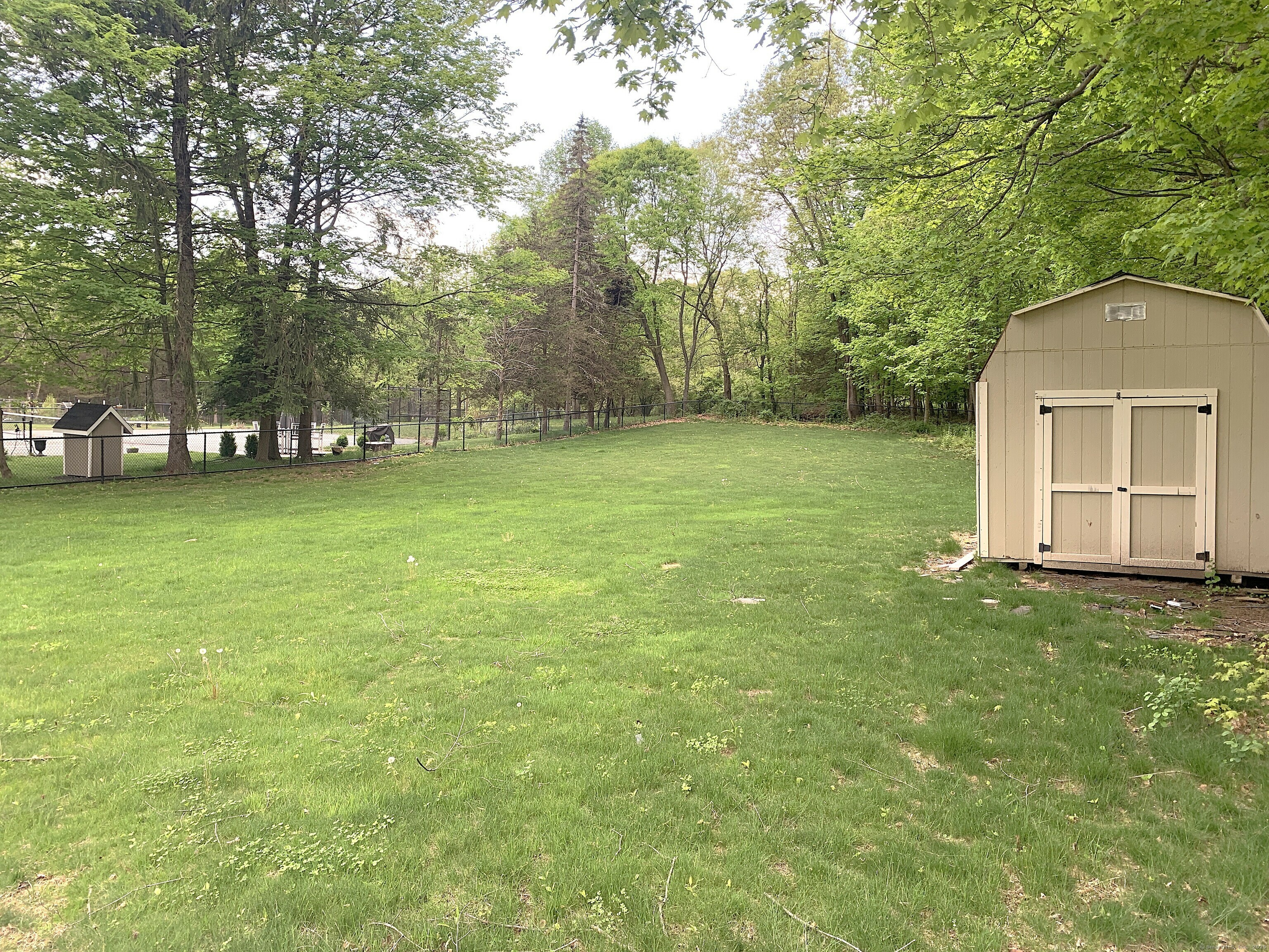 Property Photo: 1013 Wallingford Road CT 06410
