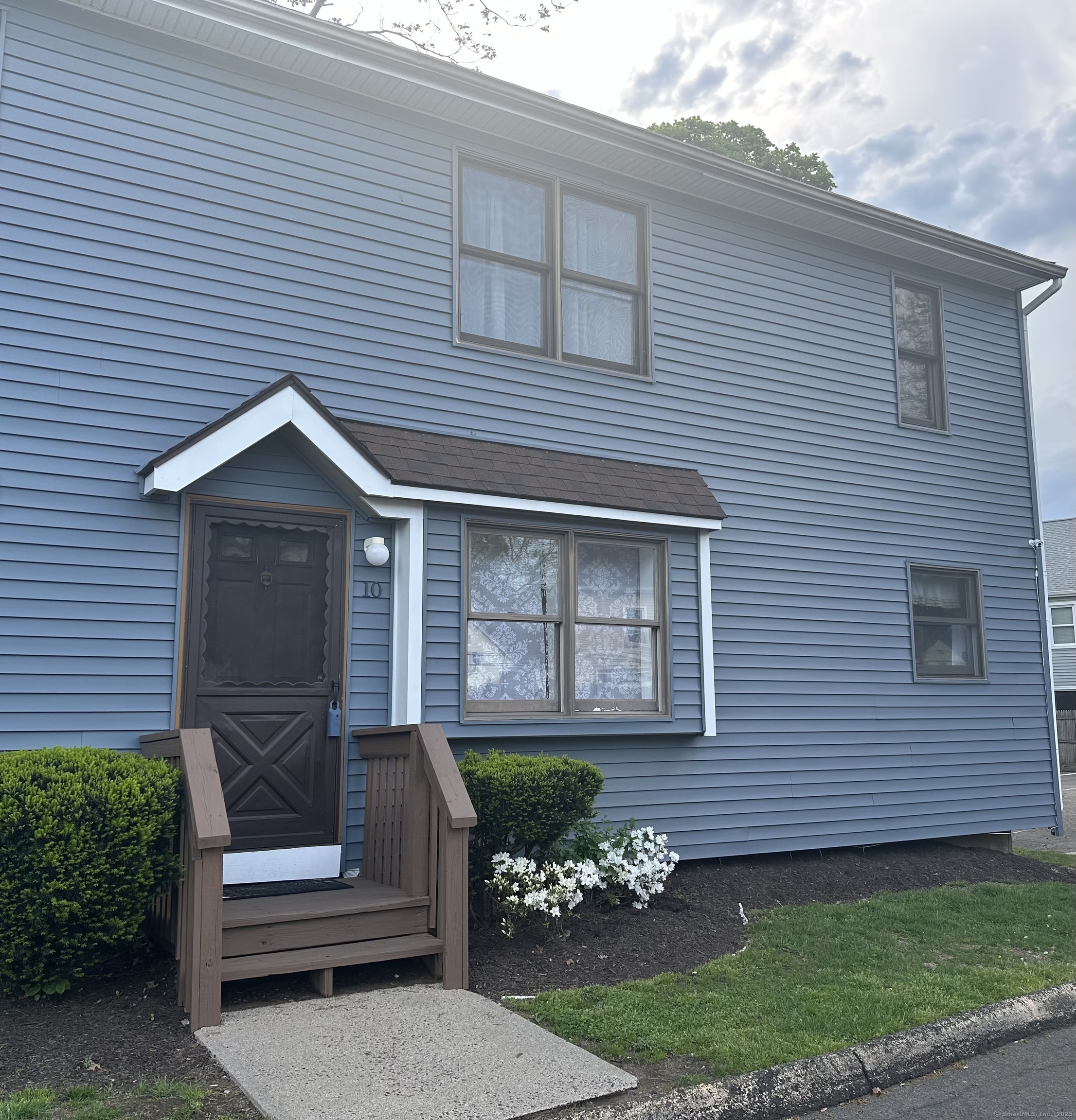 Property Photo: 95 Elm Street Apt 10 CT 06516