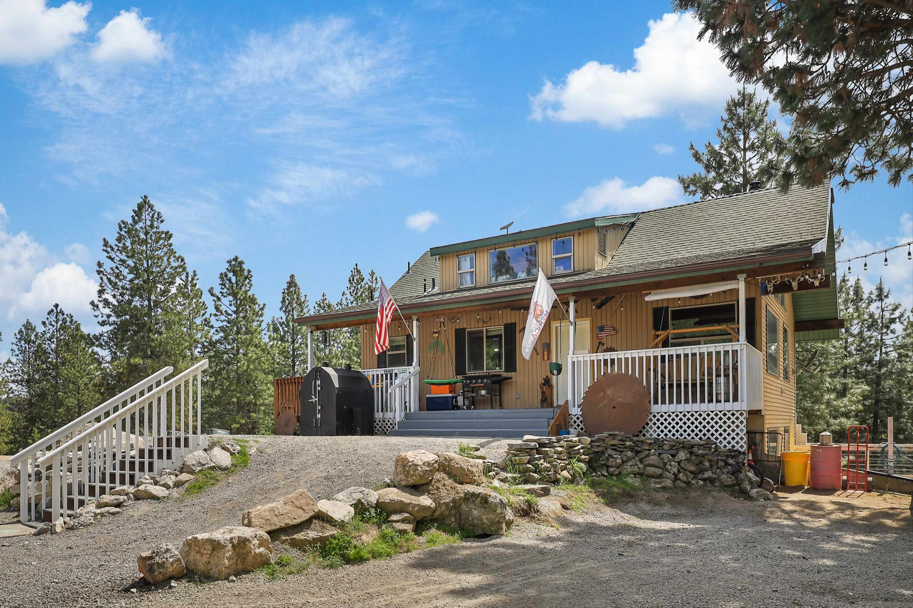 Property Photo: 15205 N Scribner Branch Rd WA 99217