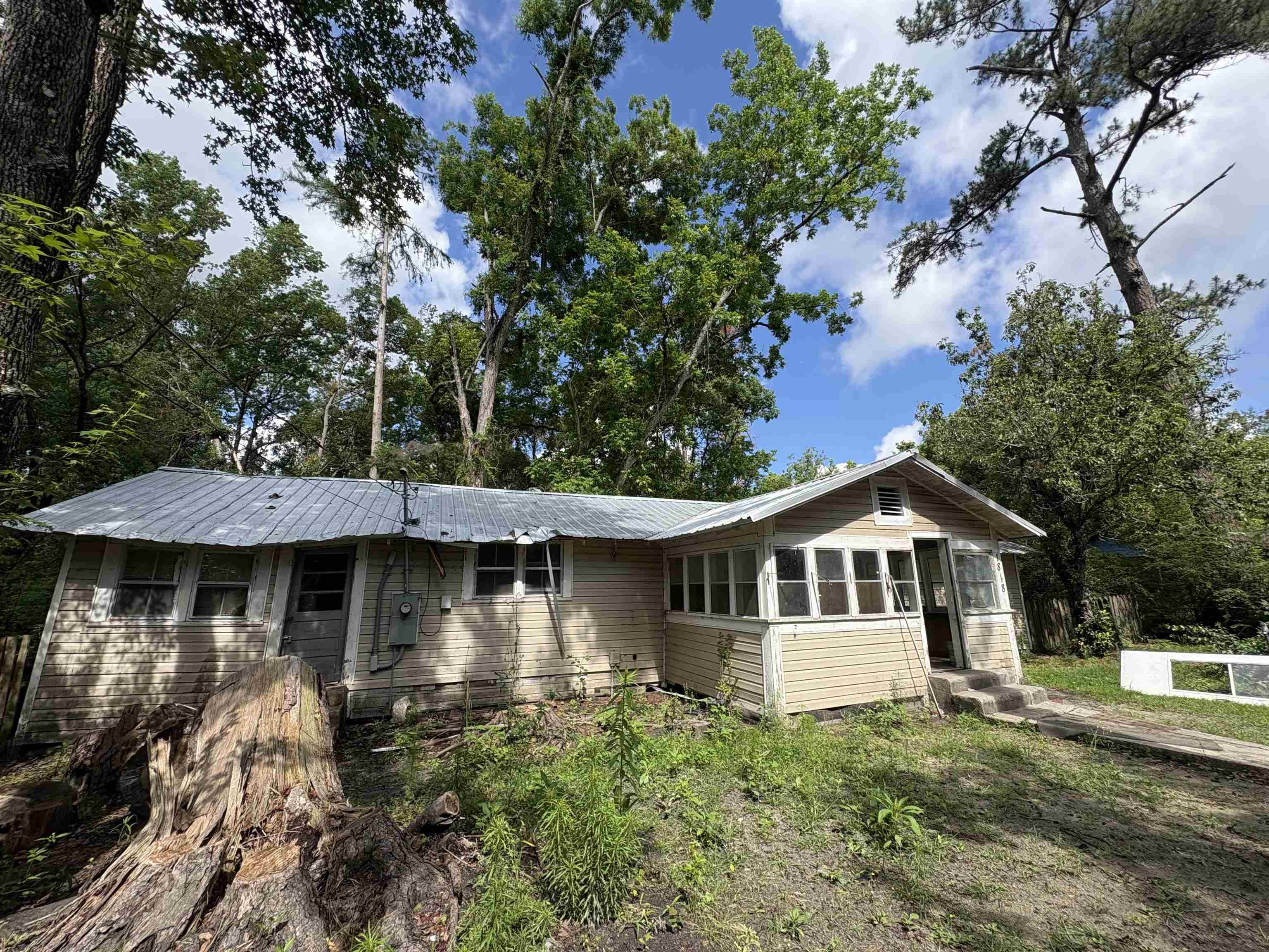 Property Photo: 1848 SW Main Street FL 32331