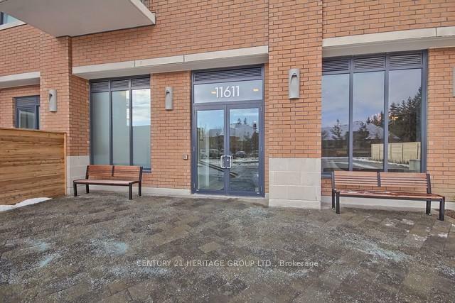 Property Photo: 11611 Yonge Street 211 ON L4E 1G2