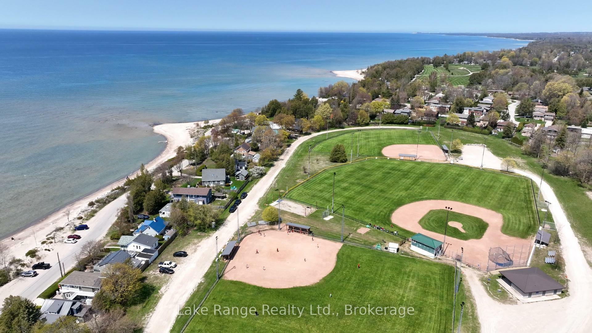 Property Photo: 188 Broadway Street ON N2Z 2X9