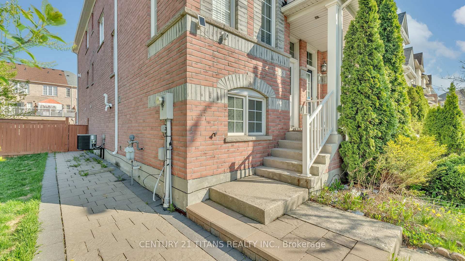 Property Photo: 55 Wilkes Crescent ON M1L 0B4