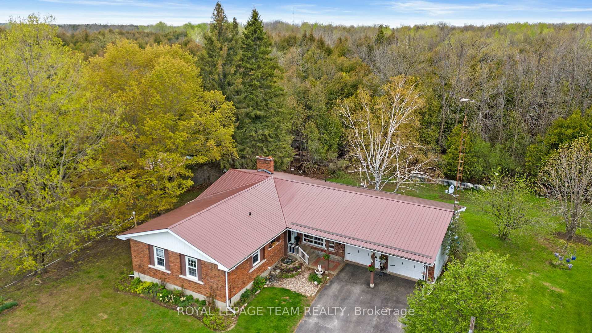 Property Photo: 2915 County Rd 20 Road ON K0G 1J0
