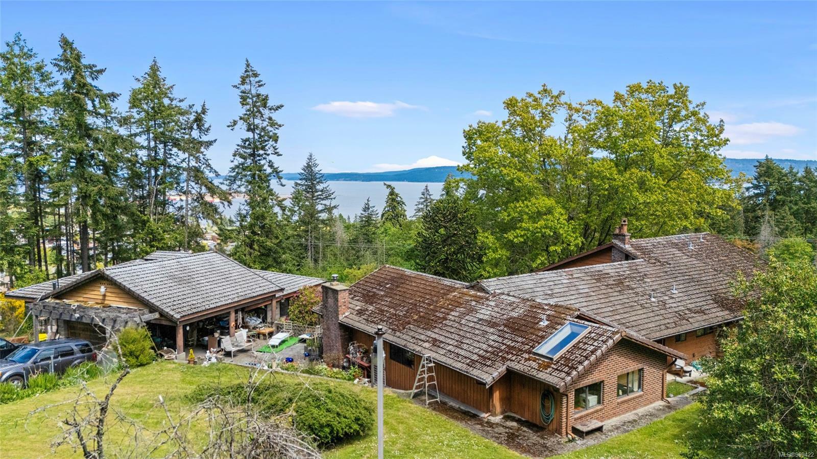 Property Photo: 7908 Osborne Bay Rd BC V0R 1R0