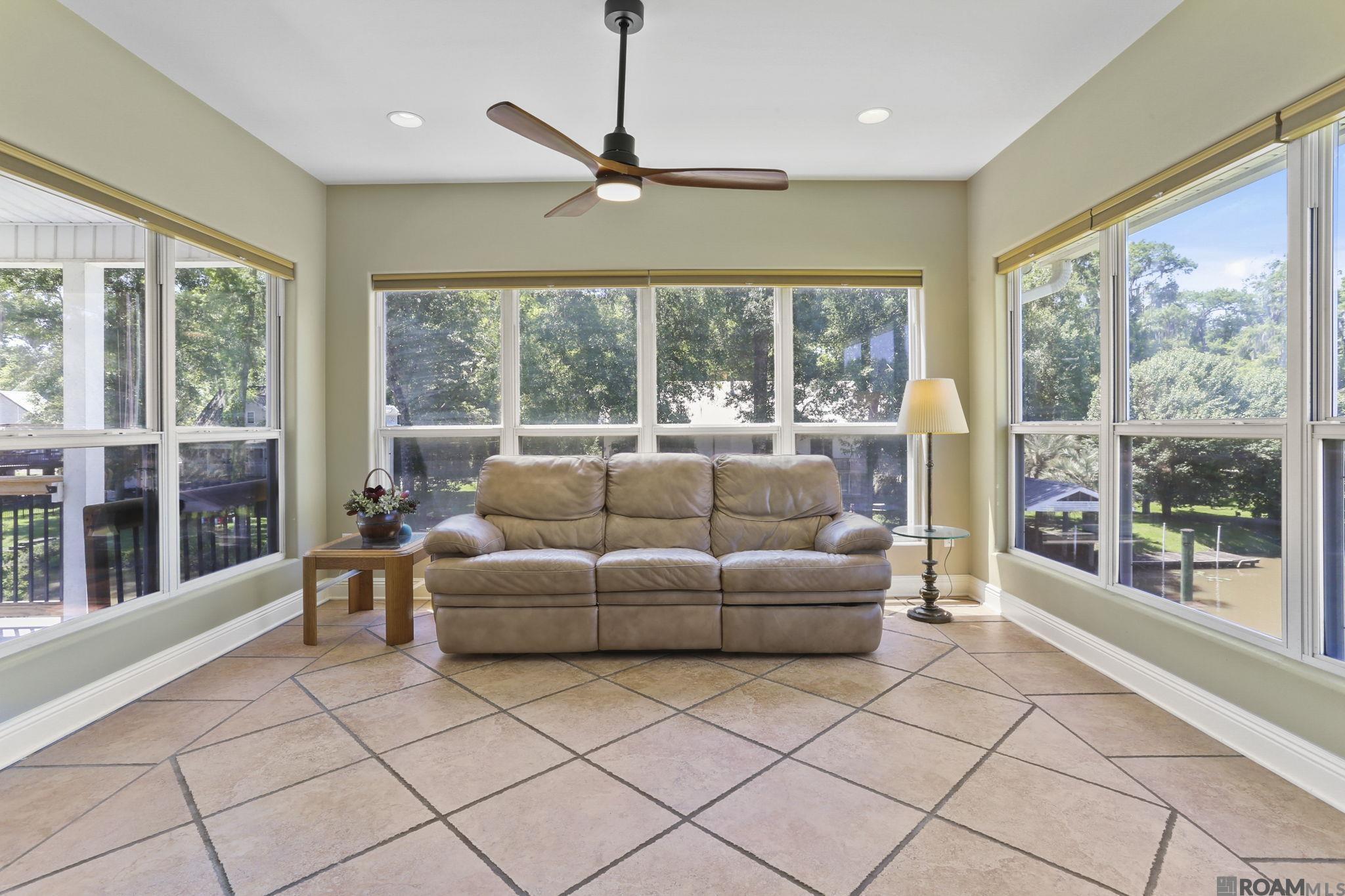Property Photo: 14442 Samantha Dr LA 70726