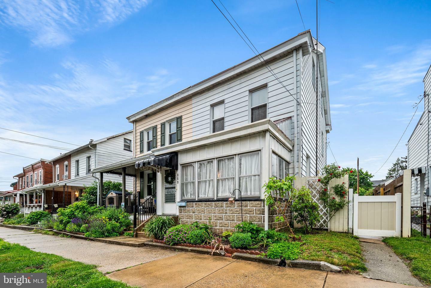 359 Jefferson Avenue  Downingtown PA 19335 photo