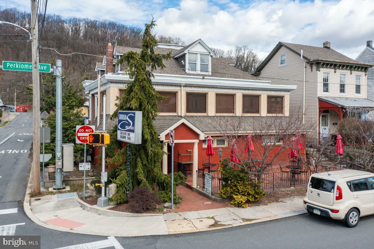Property Photo: 2201 &Amp 2207 Perkiomen Avenue PA 19606