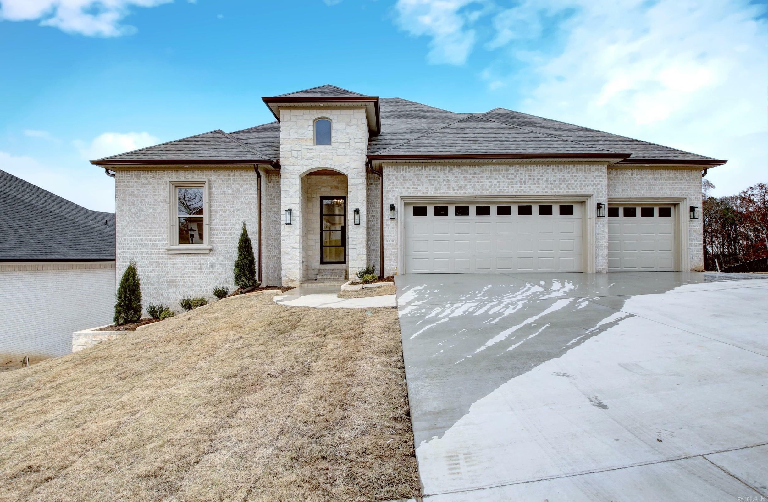 Property Photo: 173 Maumelle Valley Drive AR 72113