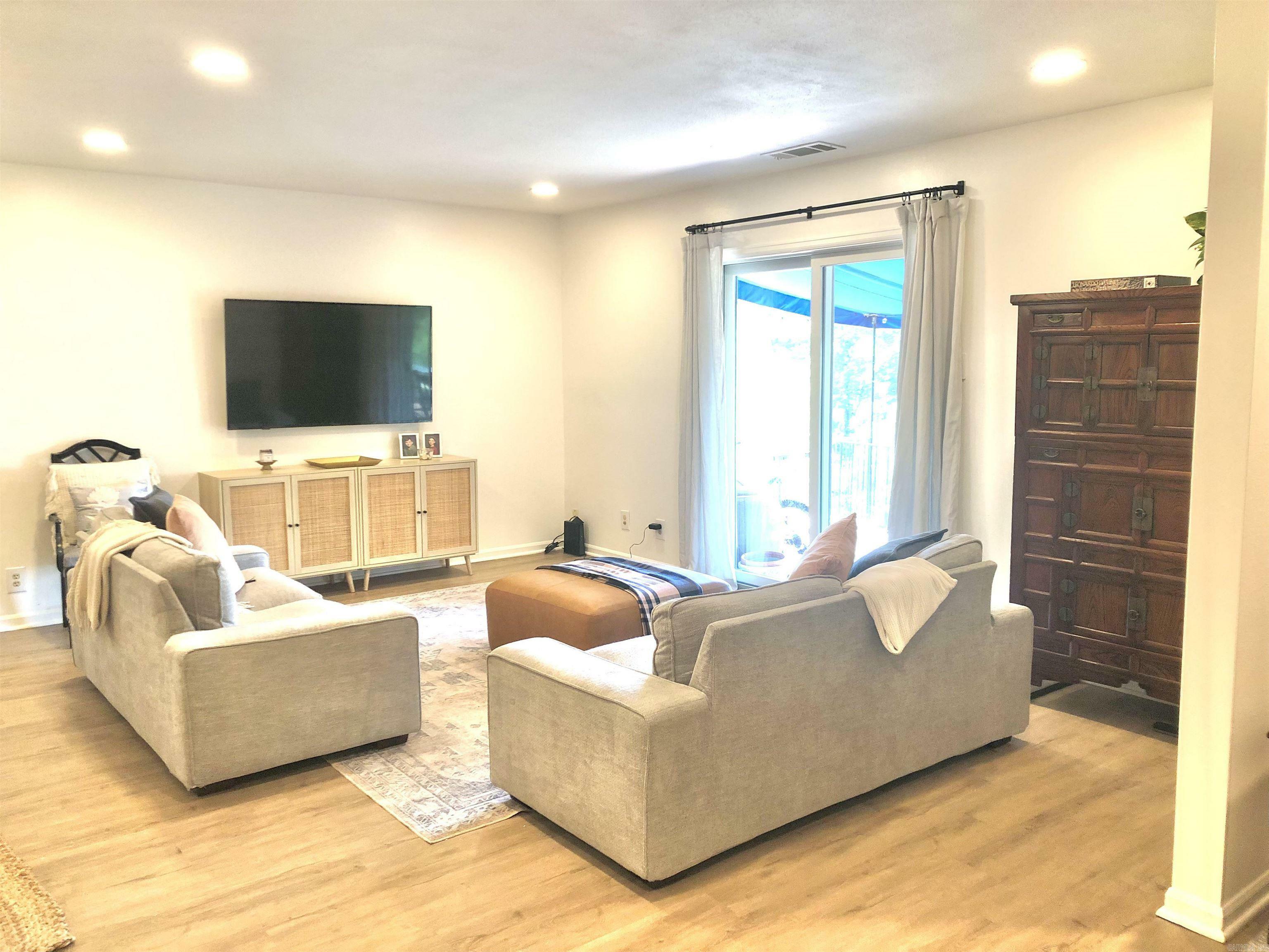 Property Photo: 501 Belvedere Drive AR 71901