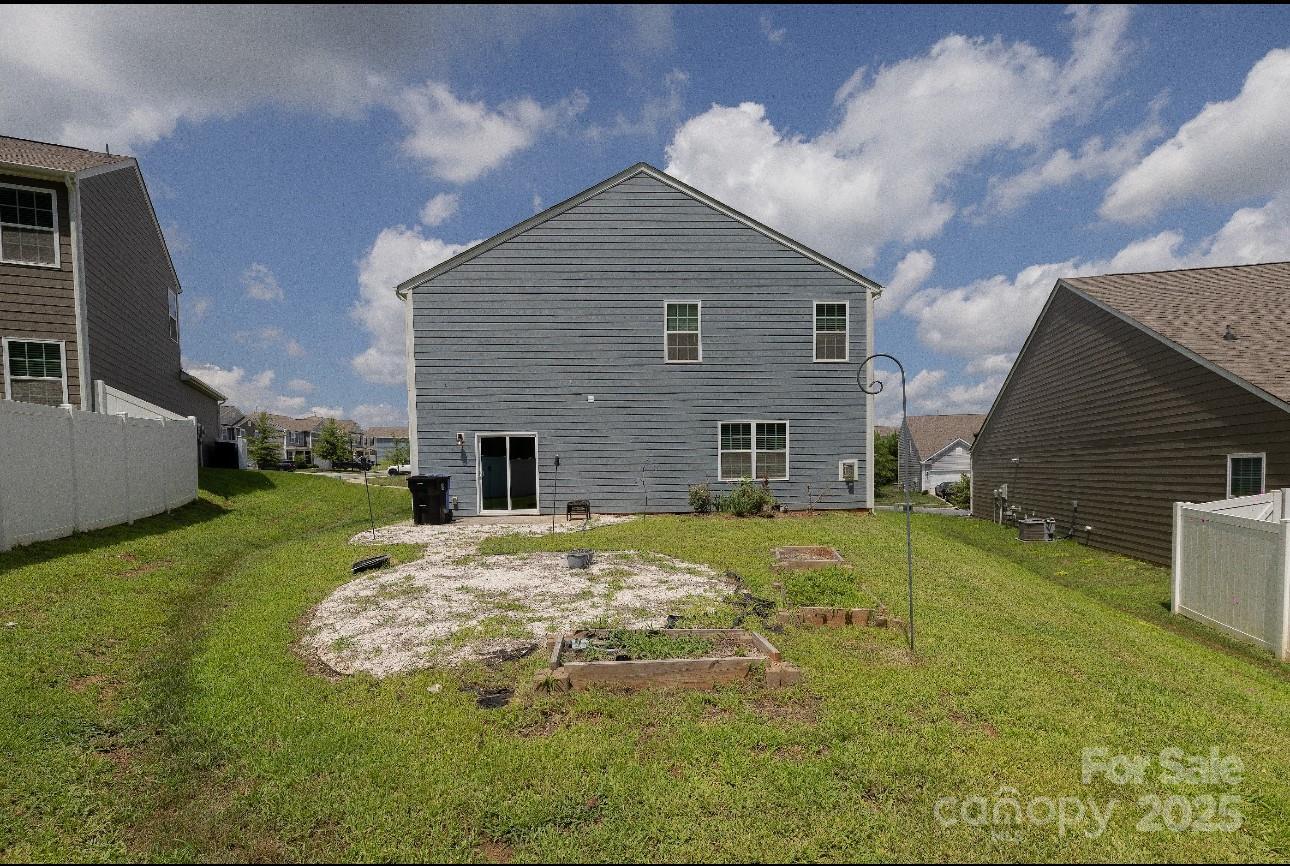 Property Photo: 184 Cherry Birch Street NC 28117