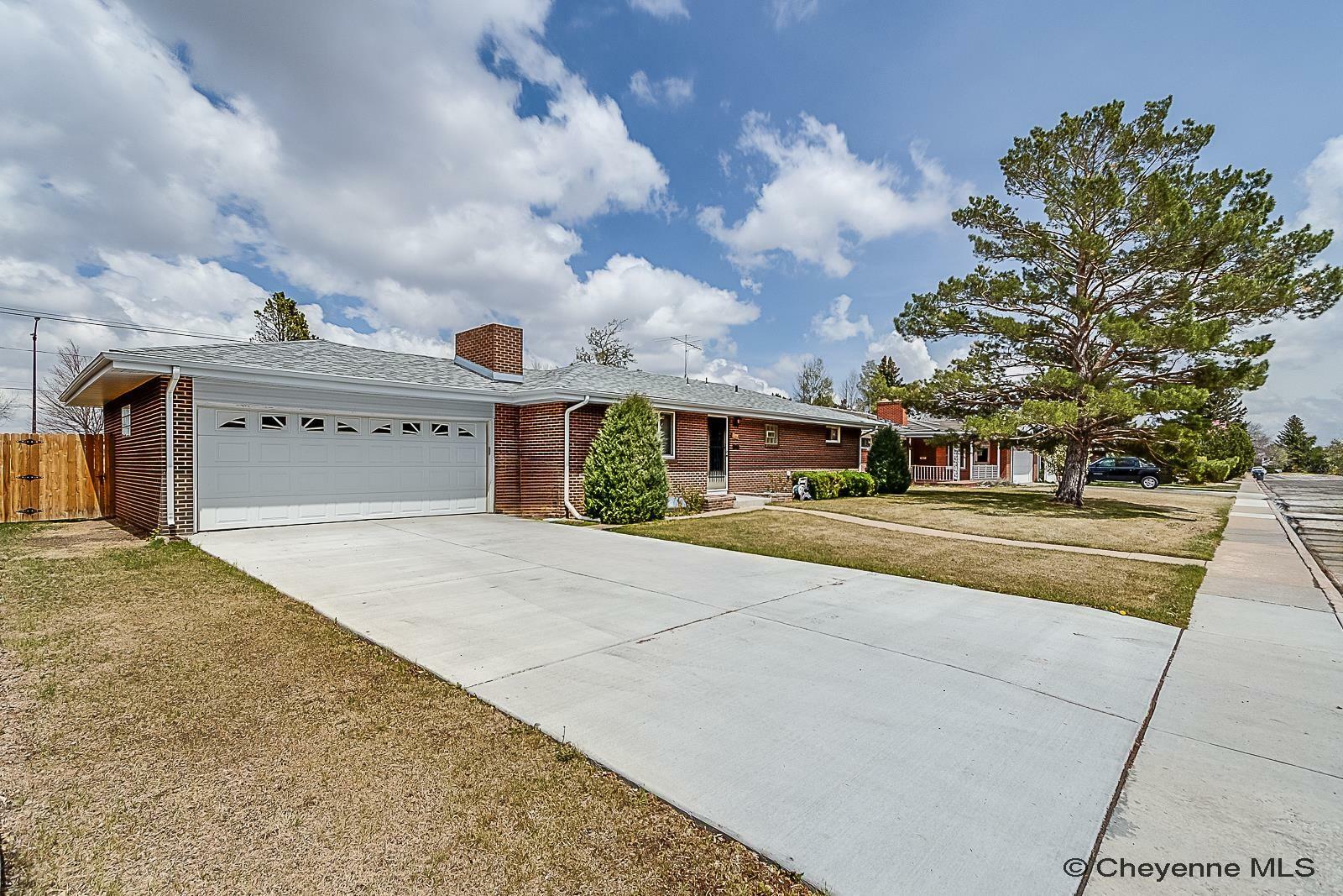Property Photo: 1846 Cheshire Dr WY 82001