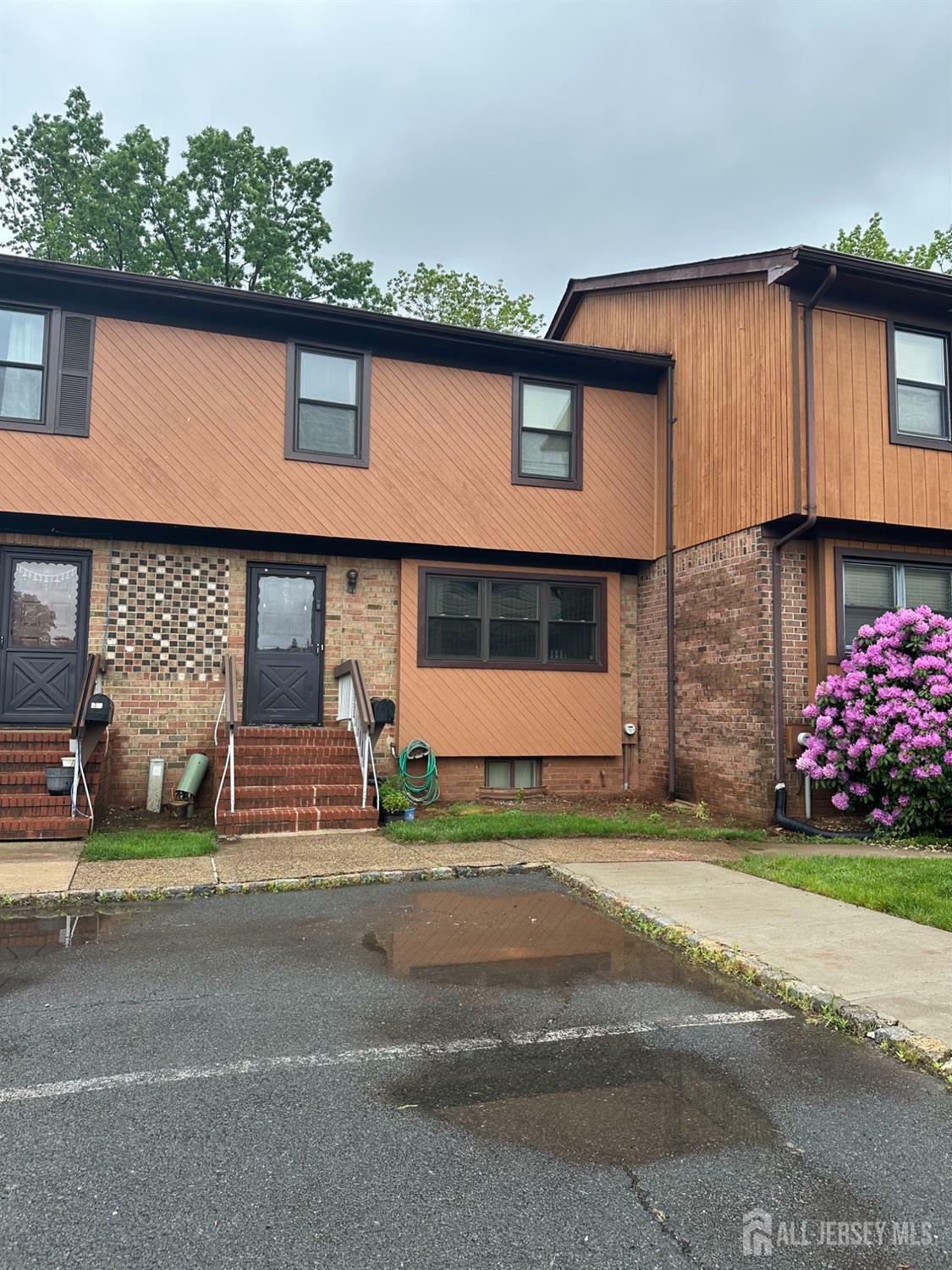 205 Merrywood Drive  Edison NJ 08817 photo