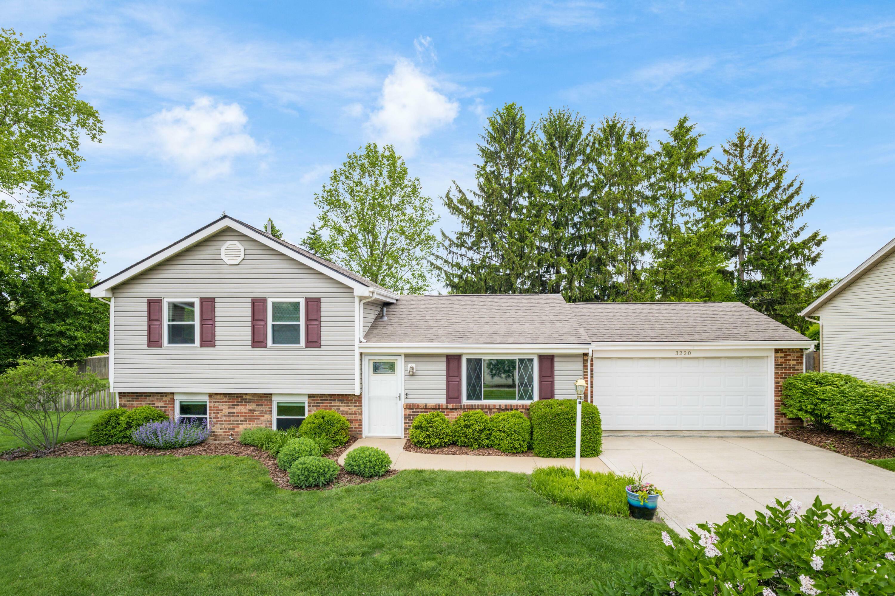 3220 Saybrook Court  Dublin OH 43017 photo