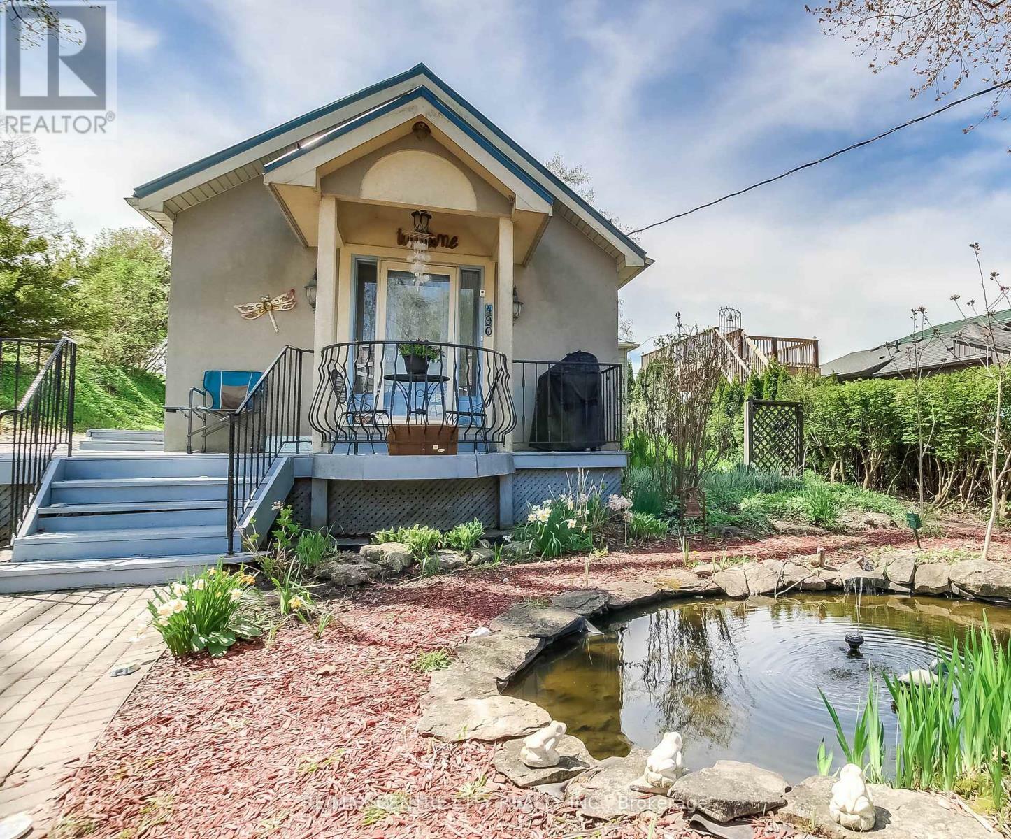 Property Photo: 490 Lower Spring Street ON N5L 1G6