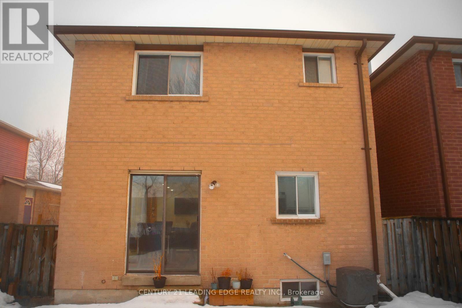 Property Photo: 165 Stephenson Crescent ON L4C 5T3