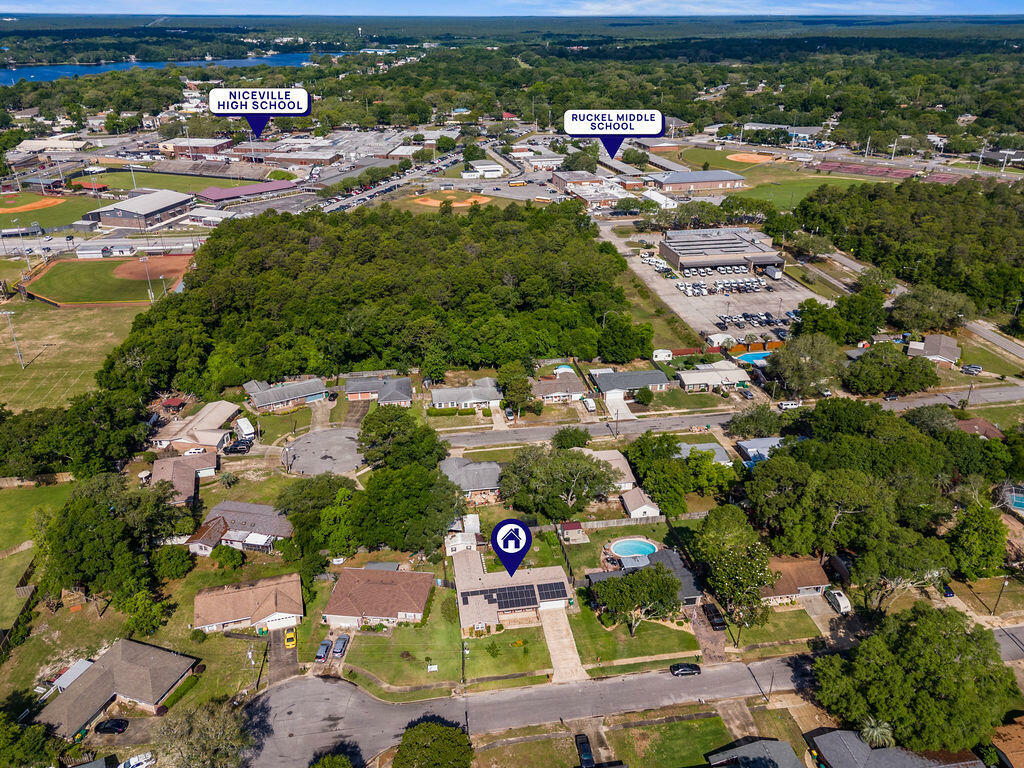 Property Photo: 113 Alan A Dale Drive FL 32578