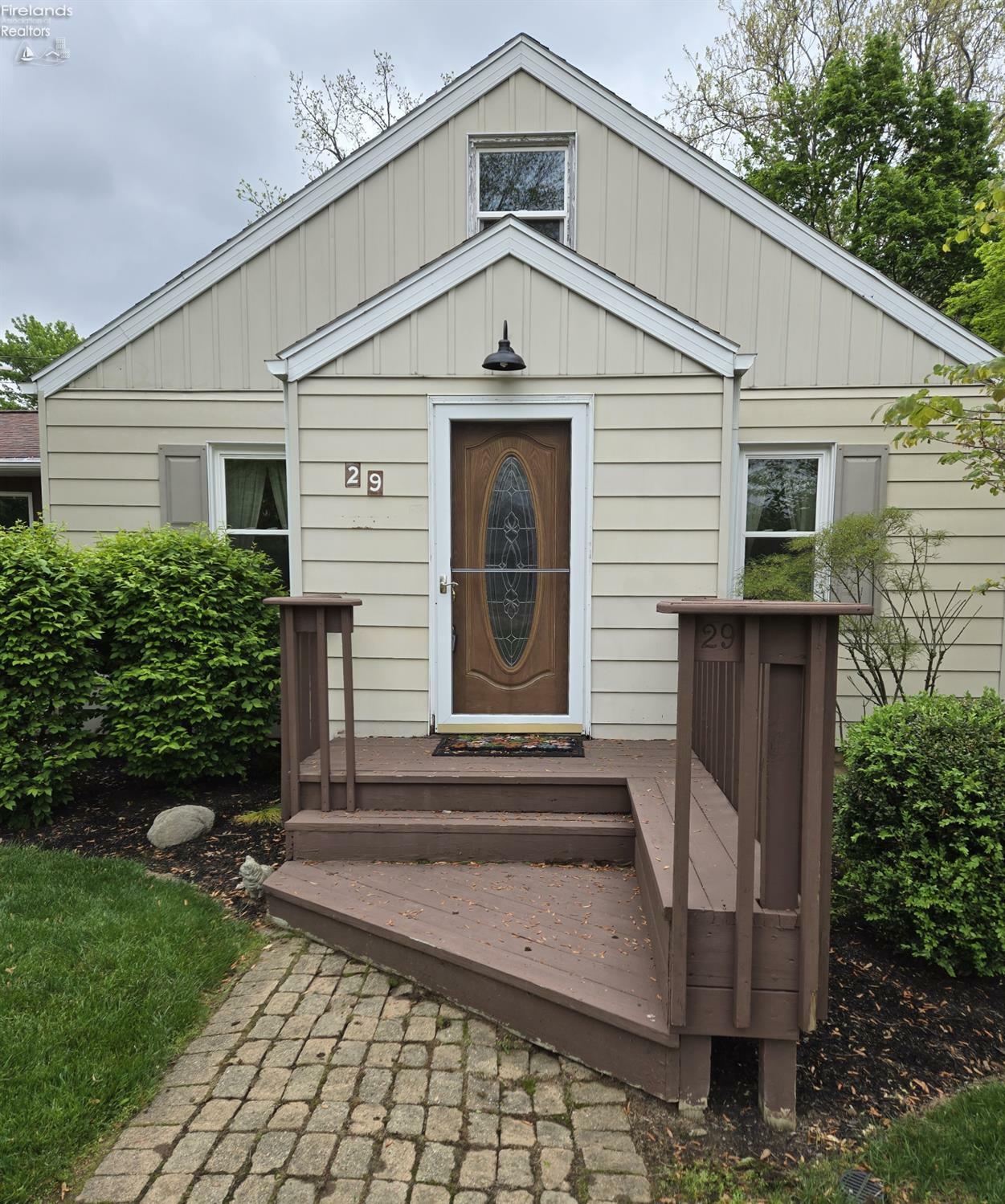 Property Photo: 29 Scheiber Street OH 44883
