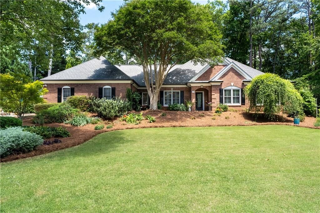 Property Photo: 4390 Wicklow Court GA 30024