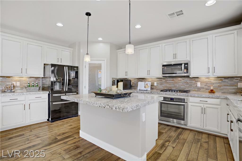 Property Photo: 7322 Columbia Rock Court NV 89178