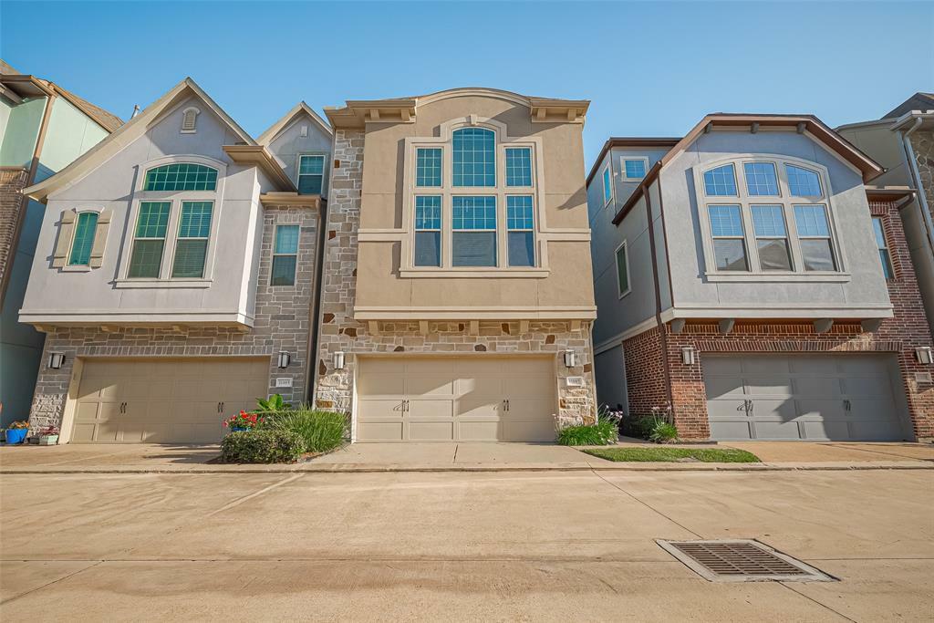 Property Photo: 11007 Acorn Falls Dr TX 77043