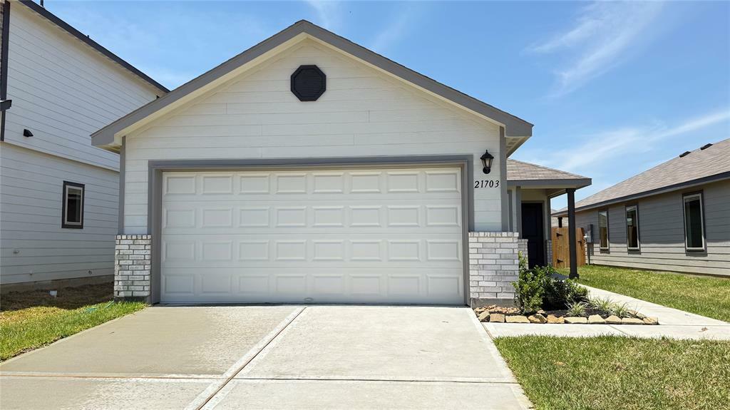 Property Photo: 21703 Cottonwood Meadows Trl TX 77484
