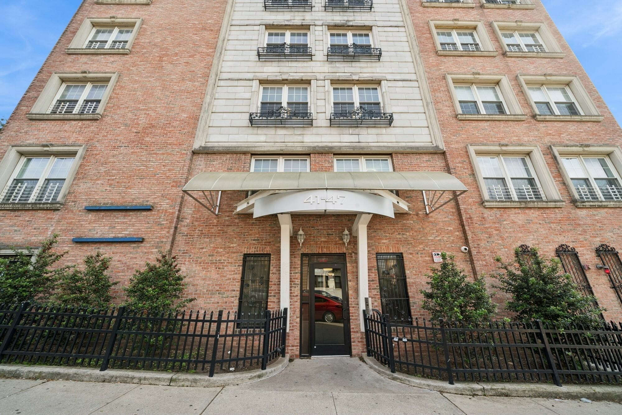 Property Photo: 45 Broadway 204 NJ 07306