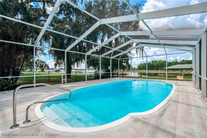 Property Photo:  1630 Sentinel Point Road  FL 33875 