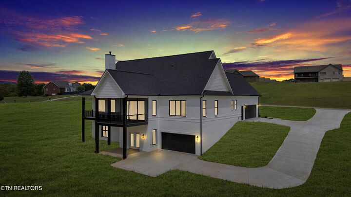 Property Photo:  618 Winding Creek Way  TN 37886 