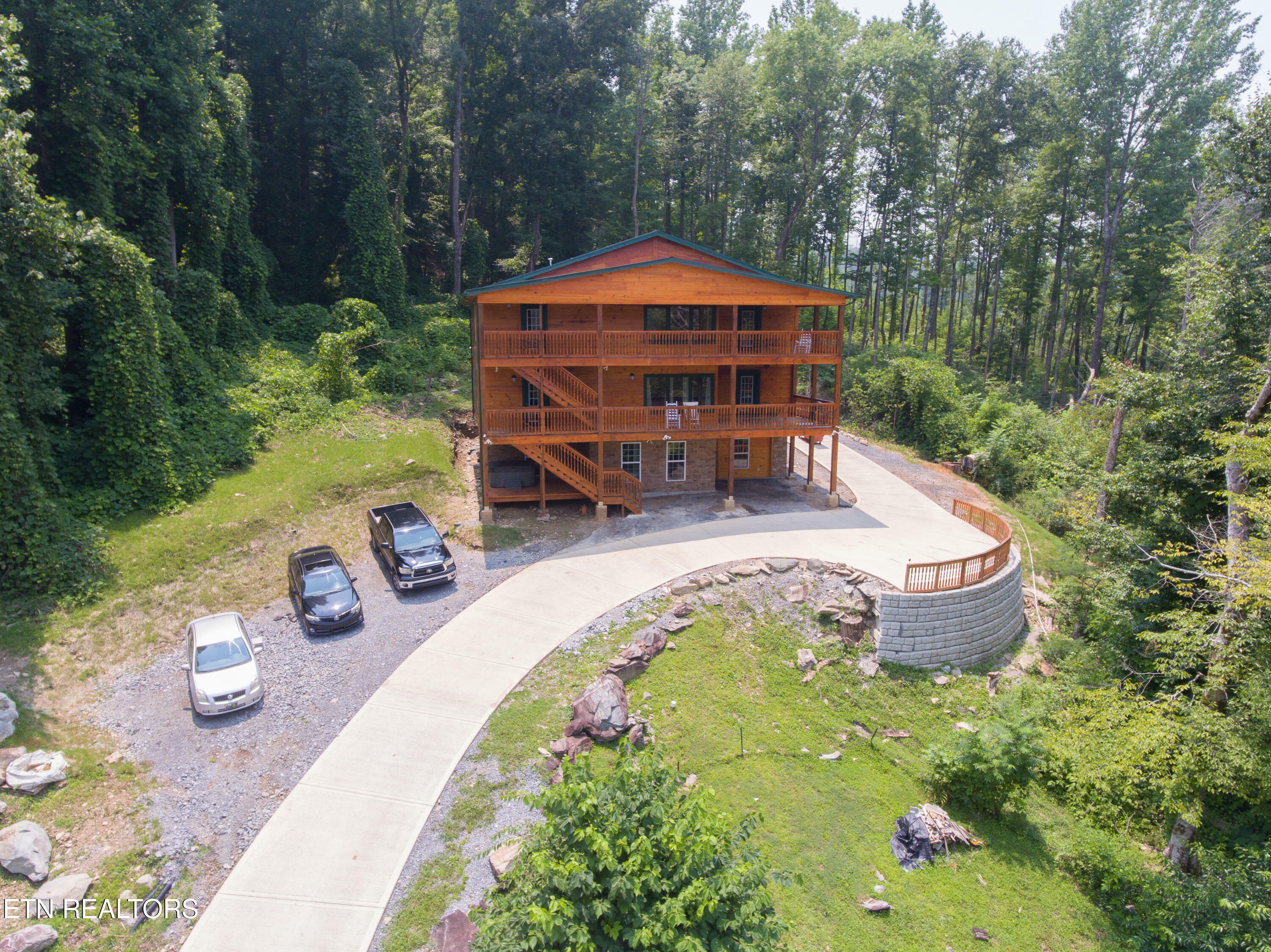 363 Lewis Clabo Rd  Gatlinburg TN 37738 photo