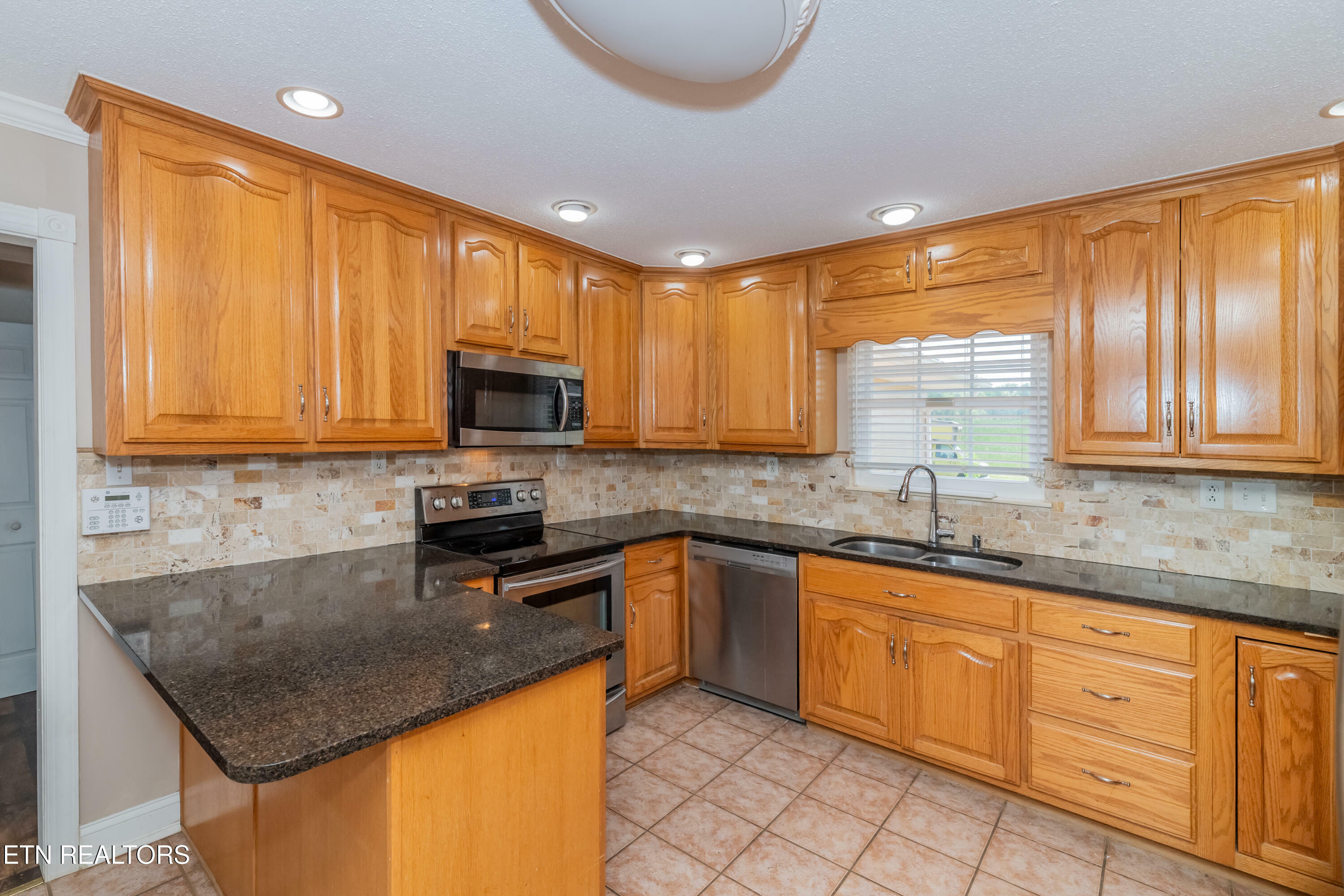 Property Photo: 917 Swan Pond Circle Rd TN 37748