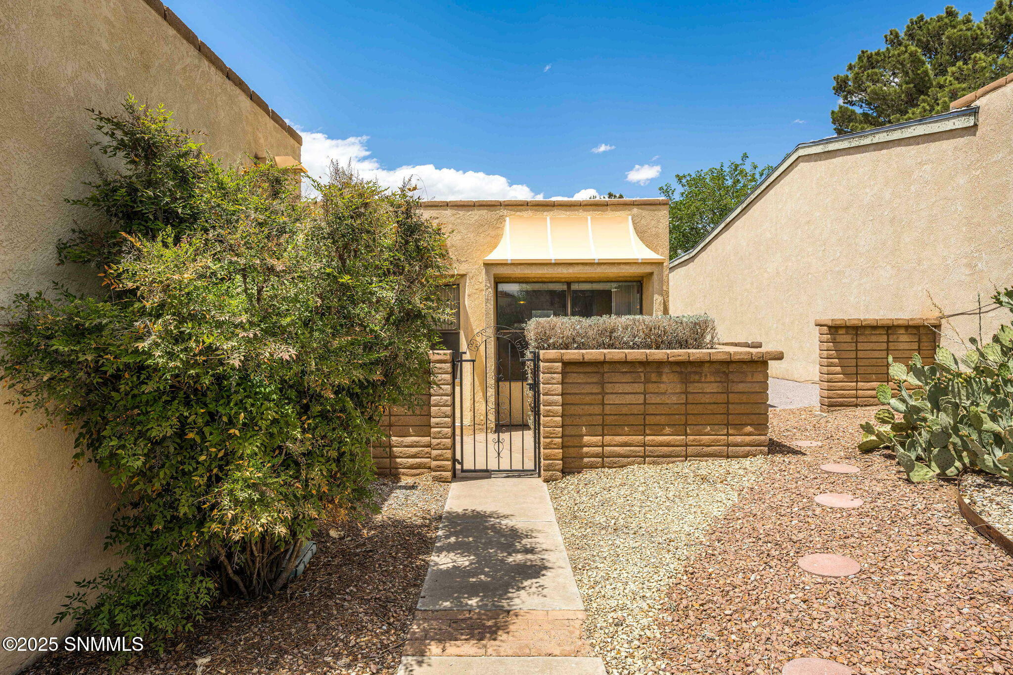 Property Photo: 2131 Sagecrest Avenue NM 88011