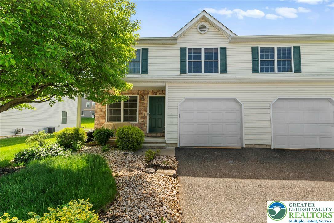 646 Walker Drive  Northampton Borough PA 18067 photo