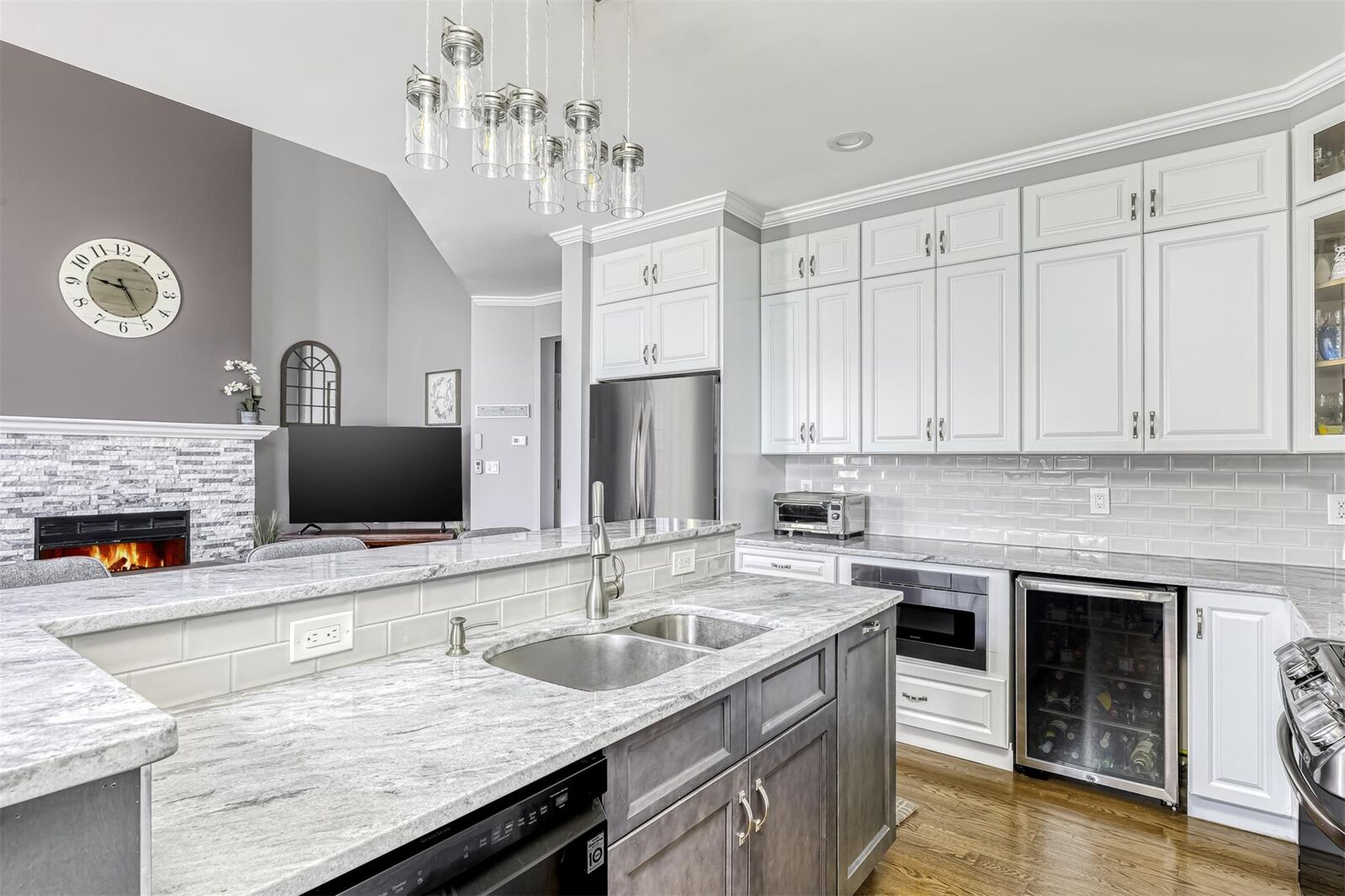 Property Photo:  36 Pinehurst Circle  NY 10950 