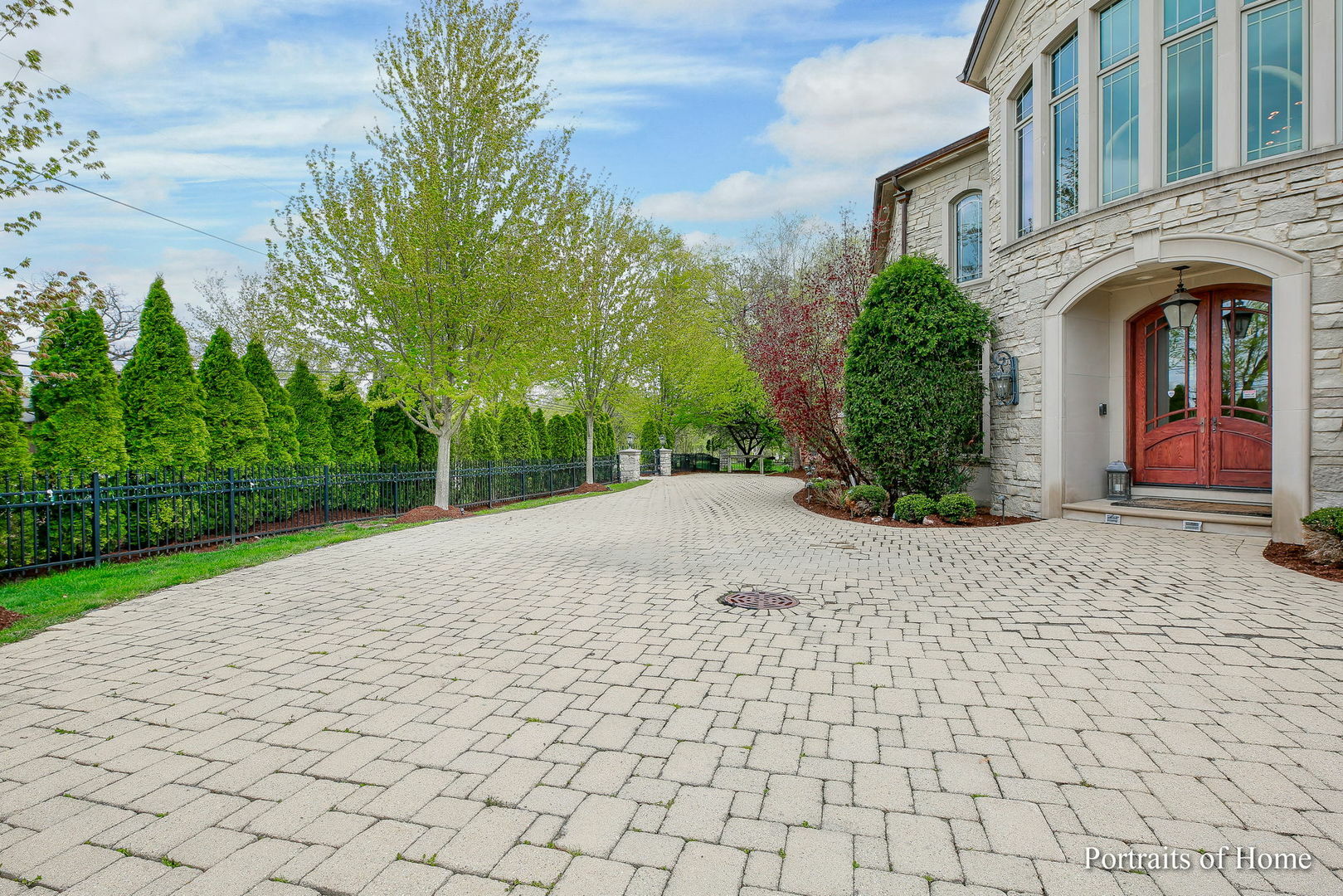 Property Photo: 3305 York Road IL 60523