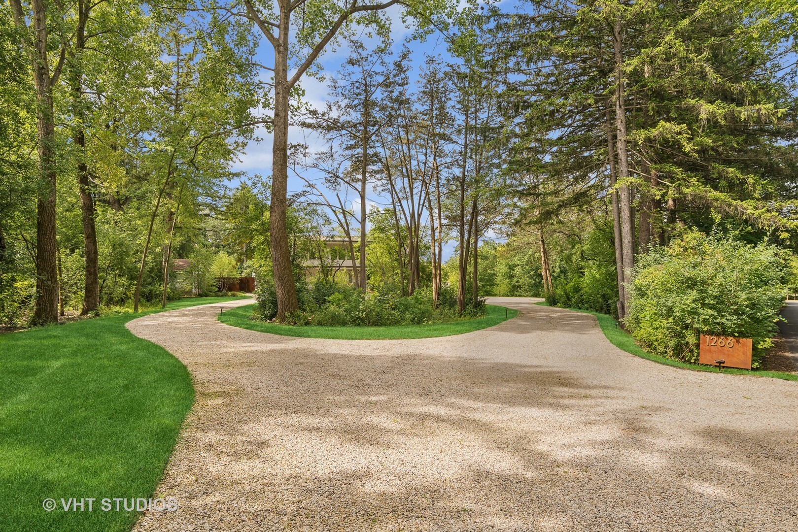 Property Photo: 1266 Winwood Drive IL 60045