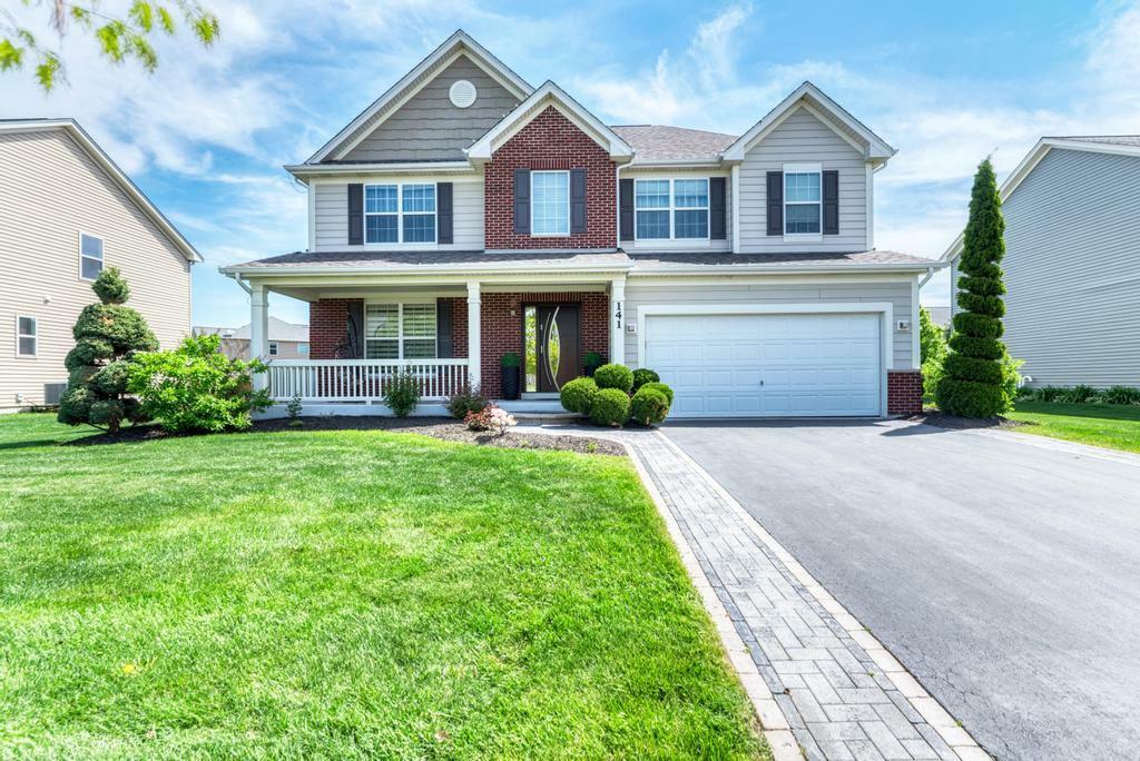 Property Photo: 141 Bluegrass Parkway IL 60543