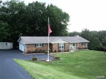 Property Photo: 341 W Villa Ridge MO 63089