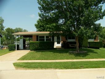 Property Photo: 675 Crabapple MO 63031